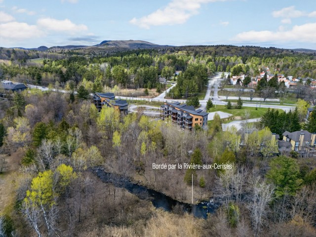 Photo 2 — 2620, Ch. du Parc, 3300, Orford, J1X7A2, Orford