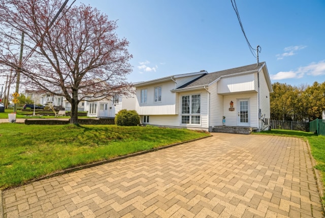 Façade — 273, Rue Corneau, Rimouski, G5L7V4, Rimouski