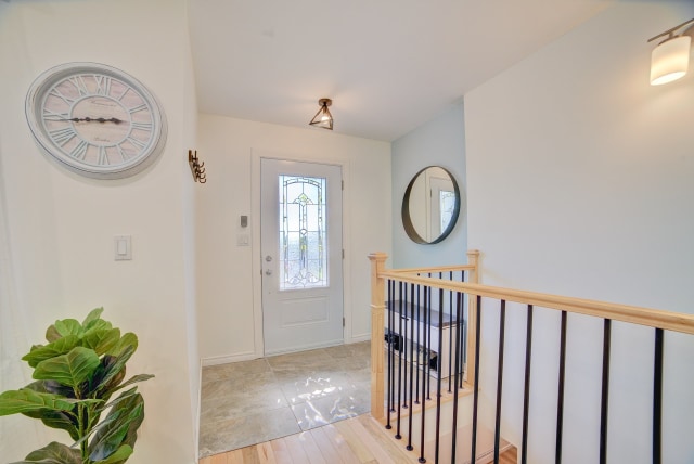 Hall d'entrée — 1255, Rue des Lys, Sherbrooke (Fleurimont), J1E3T5, Sherbrooke (Fleurimont)