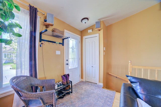 Hall d'entrée — 218, Rue Suzanne-Bastien, Victoriaville, G6T0W9, Victoriaville