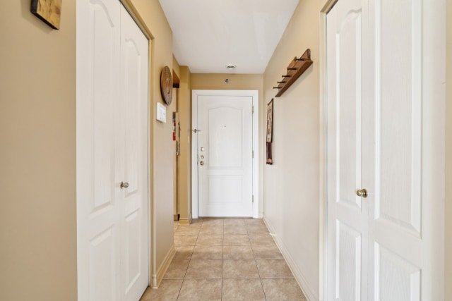 Hall d'entrée — 730, 32e Avenue, 404, Montréal (Lachine), H8T1Y5, Montréal (Lachine)
