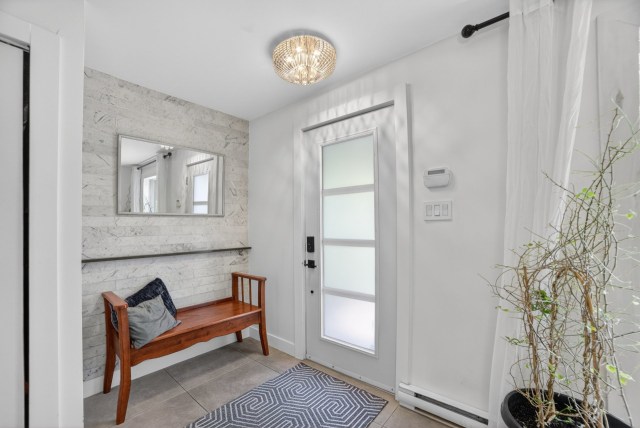 Hall d'entrée — 336, Ch. Laurendeau, Magog, J1X4W1, Magog