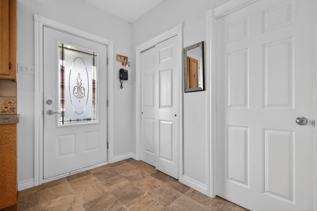 Hall d'entrée — 7, Rue du Collège, Rimouski, G5N5G8, Rimouski