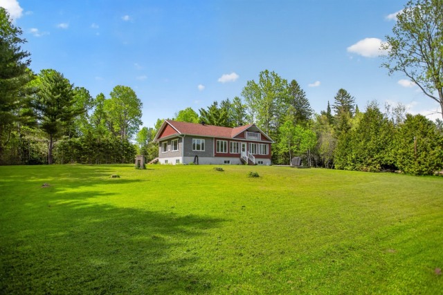 Face arrière — 331 Rue des Pêcheurs, Saint-Alexis-Des-Monts, J0K 1V0, Saint-Alexis-Des-Monts