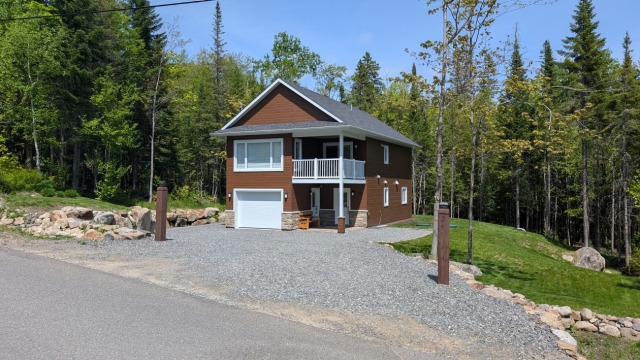 Photo 3 — 24 Rue du Sentier-du-Sommet, Ste-Marguerite-du-Lac-Masson, J0T 1L0, Ste-Marguerite-du-Lac-Masson