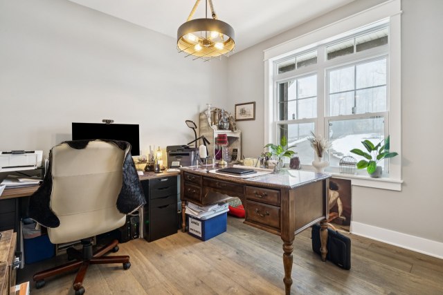Bureau — 44, Rue Monette, Saint-Hippolyte, J8A0G1, Saint-Hippolyte