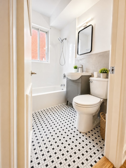 Salle de bains — 577 Rue Gail, Greenfield Park, J4V 2E8, Greenfield Park