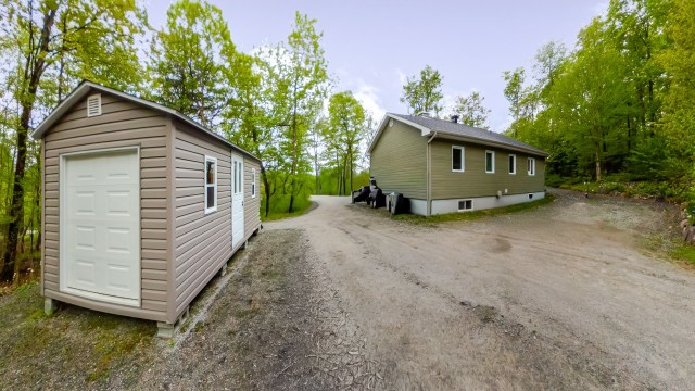 Cour — 22190, Ch. du Lac-Blanc, Saint-Ubalde, G0A4L0, Saint-Ubalde