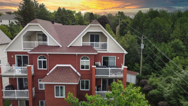 Façade — 3490, Rue Thérèse-Casgrain, 805, Sherbrooke (Les Nations), J1L3C8, Sherbrooke (Les Nations)