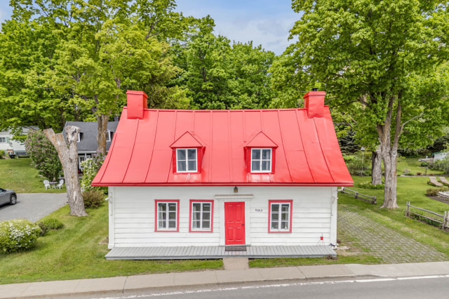 Façade — 4802, Ch. Royal, Saint-Jean-de-l'Île-d'Orléans, G0A3W0, Saint-Jean-de-l'Île-d'Orléans