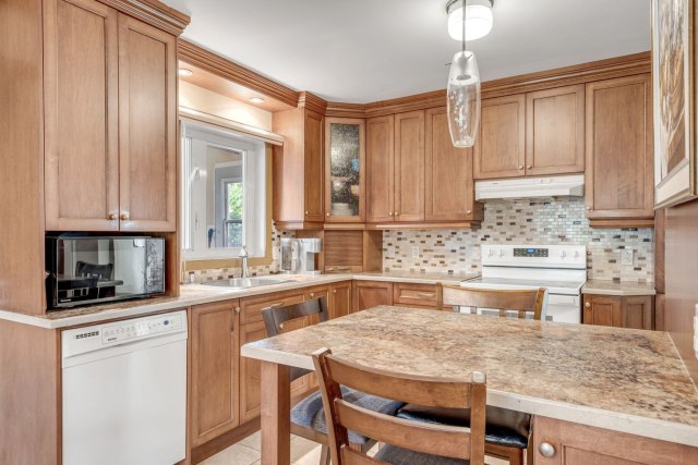 Photo 2 — 1323, Av. Lavigerie, Québec (Sainte-Foy/Sillery/Cap-Rouge), G1W3X4, Québec (Sainte-Foy/Sillery/Cap-Rouge)