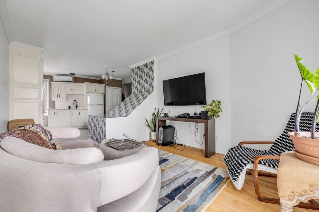 Salon — 460, Boul. René-Lévesque O., 1, Québec (La Cité-Limoilou), G1S1S4, Québec (La Cité-Limoilou)