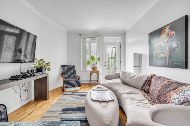 Salon — 460, Boul. René-Lévesque O., 1, Québec (La Cité-Limoilou), G1S1S4, Québec (La Cité-Limoilou)