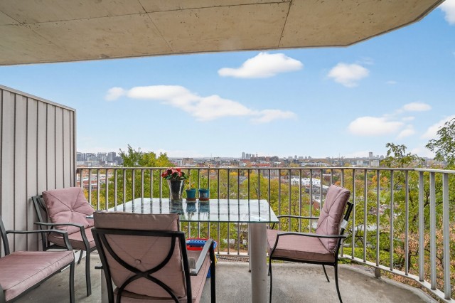 Balcon — 1077, Rue St-Mathieu, 668, Montréal (Ville-Marie), H3H2S4, Montréal (Ville-Marie)