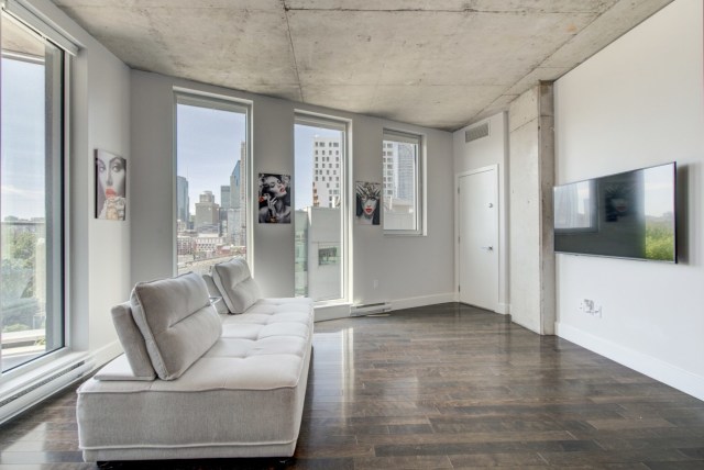 Salon — 1104-888 Rue Wellington, 1104, Montréal, H3C 0N1, Montréal
