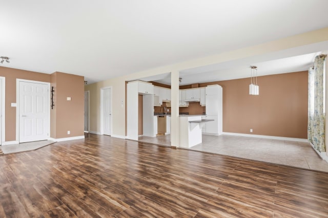 Salon — 777, Rue Luc-Lacourcière, Lévis (Desjardins), G6C1R2, Lévis (Desjardins)