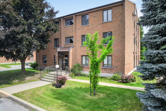 Façade — 3250, Av. Marie-Rivier, 202, Saint-Hyacinthe, J2S8M5, Saint-Hyacinthe