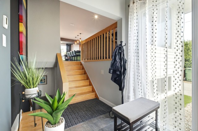 Hall d'entrée — 430 - 432, Rue Cabot, Saguenay (Chicoutimi), G7G1E1, Saguenay (Chicoutimi)