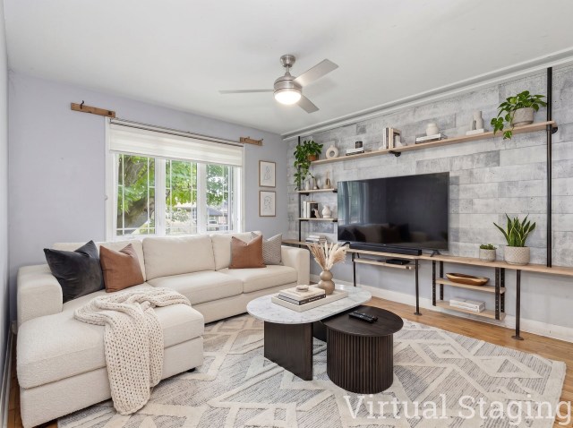 Salon — 16, Rue Laramée, Châteauguay, J6K1K9, Châteauguay