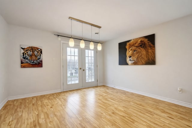 Salon — 671 Chemin de la Rivière, 201, Sainte-Agathe-des-Monts, J8C 0X9, Sainte-Agathe-des-Monts