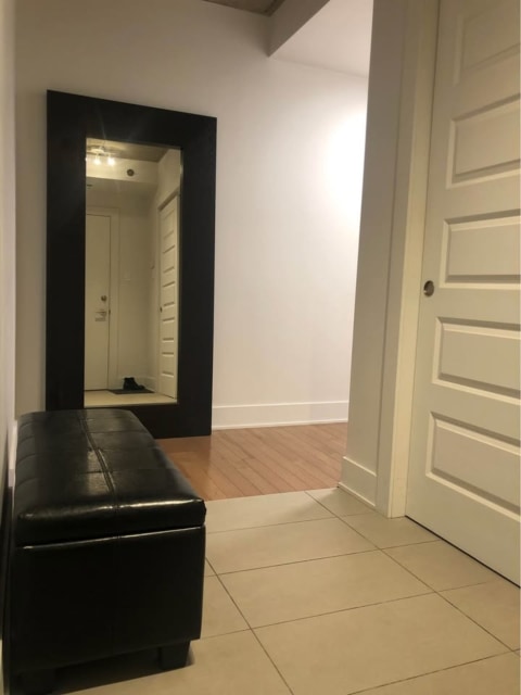Photo 2 — 105-225 Rue de la Montagne, 105, Montréal, H3C 2A6, Montréal