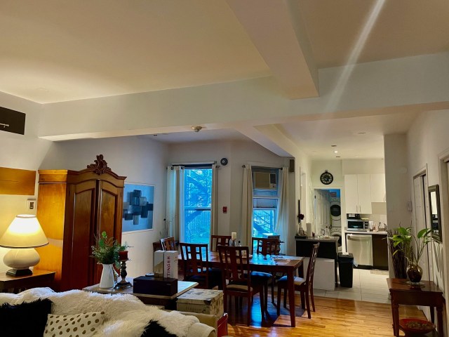 Salle à manger — 6601 - 6605, Rue St-Denis, Montréal (Rosemont/La Petite-Patrie), H2S2S1, Montréal (Rosemont/La Petite-Patrie)