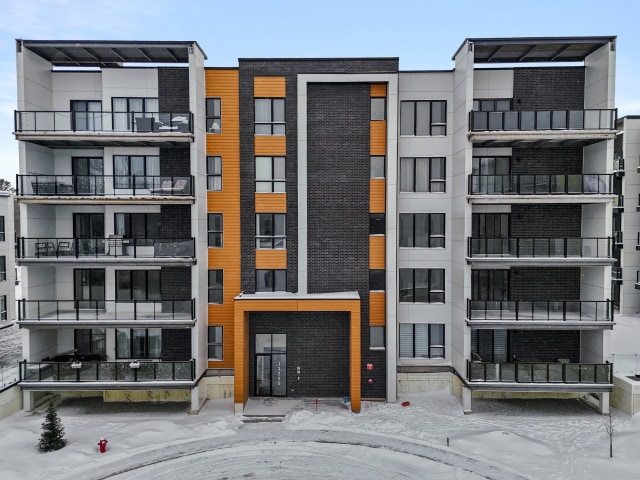 Façade — 13225, Boul. du Curé-Labelle, Mirabel, J7J2T3, Mirabel