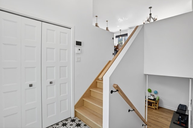 Hall d'entrée — 409, Rue des Étoiles, Saint-Hippolyte, J8A0L7, Saint-Hippolyte