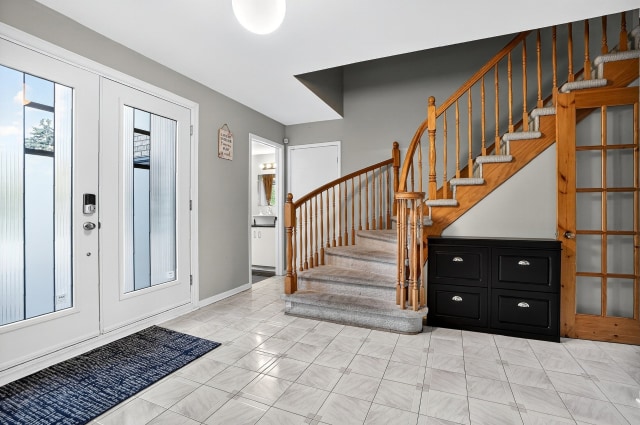 Hall d'entrée — 19470, Boul. Elkas, Kirkland, H9J3L3, Kirkland