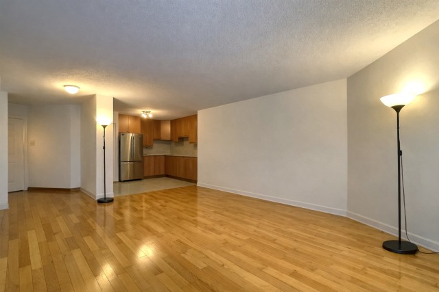 Photo 5 — 10100 Ave. Bois-de-Boulogne, 504, Montreal, H4N 1K7, Montreal