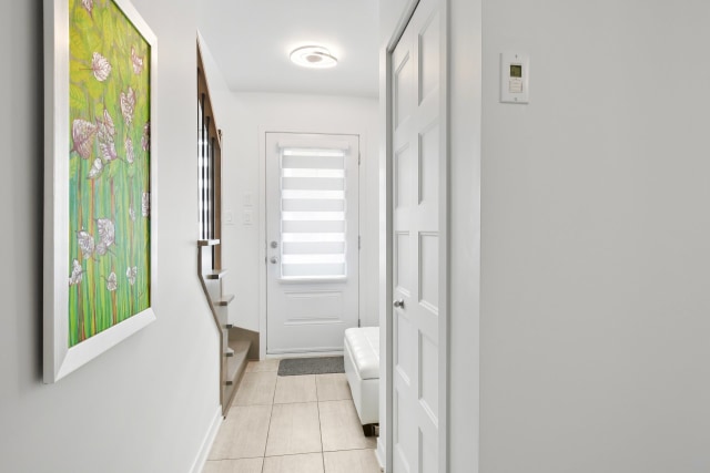 Hall d'entrée — 526, Rue Papineau, Boisbriand, J7G0A4, Boisbriand