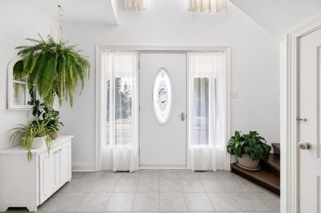 Hall d'entrée — 24, 2e Rue E., Rimouski, G5L2G2, Rimouski