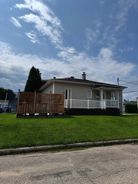 Vue d'ensemble — 1731, Rue Launière, Saguenay (Jonquière), G7S4J6, Saguenay (Jonquière)