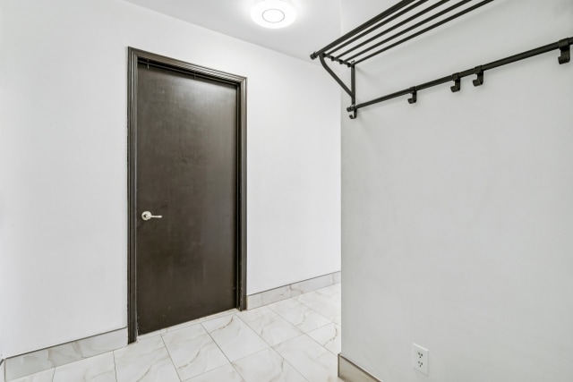 Hall d'entrée — 13111, Rue Forsyth, 304, Montréal (Rivière-des-Prairies/Pointe-aux-Trembles), H1A4C2, Montréal (Rivière-des-Prairies/Pointe-aux-Trembles)