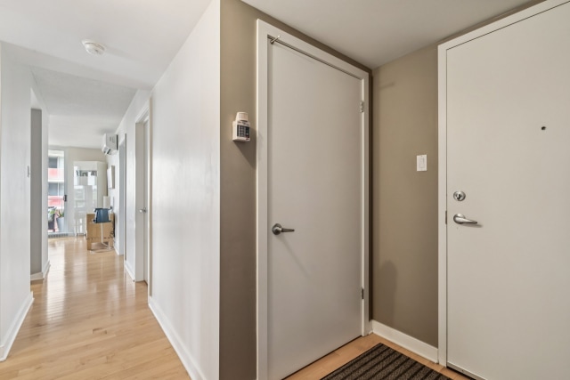 Hall d'entrée — 4720, Rue Jean-Talon E., 706, Montréal (Saint-Léonard), H1S0B1, Montréal (Saint-Léonard)