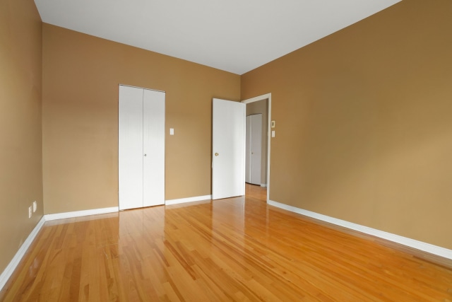 Chambre à coucher principale — 8490, Rue St-Dominique, Montréal (Villeray/Saint-Michel/Parc-Extension), H2P2L5, Montréal (Villeray/Saint-Michel/Parc-Extension)