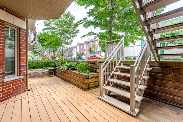 Terrasse — 15858, Rue Victoria, Montréal (Rivière-des-Prairies/Pointe-aux-Trembles), H1A0A9, Montréal (Rivière-des-Prairies/Pointe-aux-Trembles)