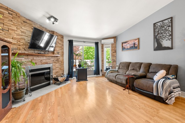 Salon — 1240, Boul. Iberville, 202, Repentigny (Repentigny), J5Y3T1, Repentigny (Repentigny)