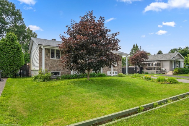 Façade — 12, Rue Chapdelaine, Saint-Charles-Borromée, J6E6P3, Saint-Charles-Borromée
