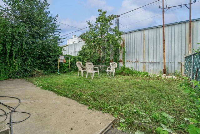 Cour — 7081 - 7081A Av. Musset, Montréal