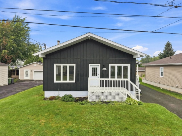 Façade — 2250, Rue St-Nicolas, Drummondville, J2B7A7, Drummondville