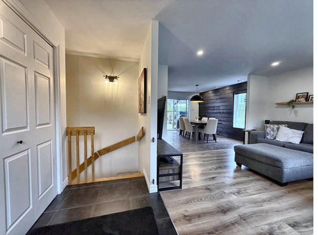 Hall d'entrée — 8036 8e allée, Drummondville, J2A 2J5, Drummondville