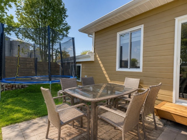 Cour — 39 Rg St-Marc, Saint-Philippe