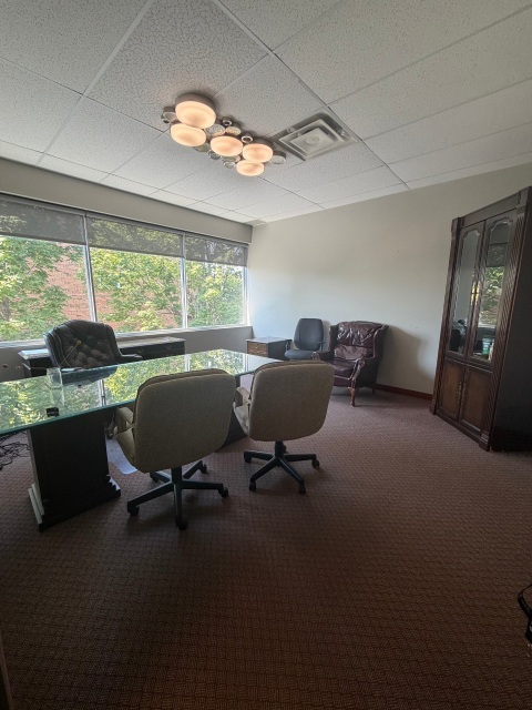 Bureau — 1005 Boul. Curé-Poirier O., Longueuil