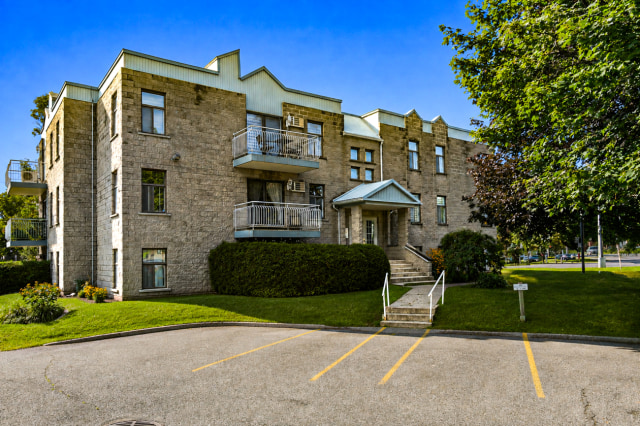 Vue d'ensemble — 304-696 Montée Montrougeau, 304, Laval, H7P 5L1, Laval