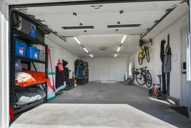 Garage — 1060, Rue des Grands-Jardins, Saint-Honoré, G0V1L0, Saint-Honoré