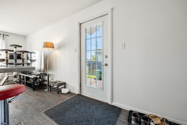 Salon — 711, Rue du Parc, Saint-Honoré, G0V1L0, Saint-Honoré