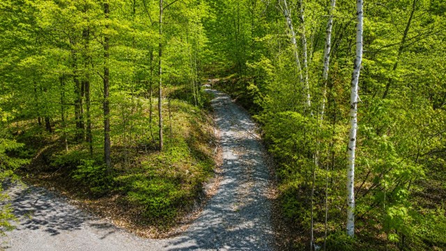Entrée extérieure — 387 Ch. du Fort, Val-des-Monts