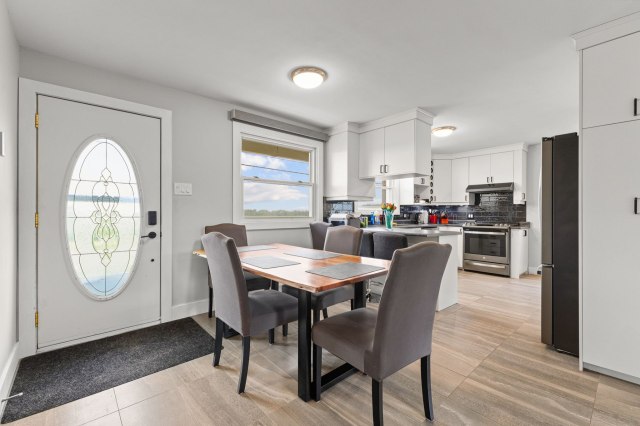 Salle à manger — 227 Ch. Fogarty, Gatineau