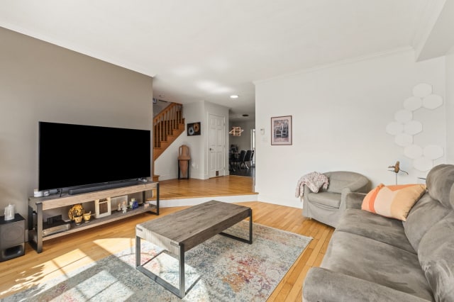 Salon — 296, Rue de Charny, Gatineau (Gatineau), J8R2Z6, Gatineau (Gatineau)